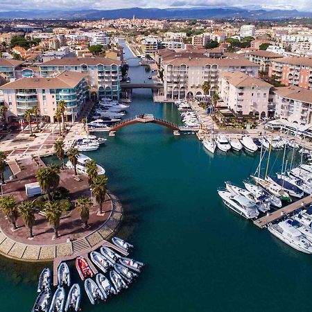 Hotel Sable Et Soleil - Port, Plage Et Jacuzzi Prive Frejus Exterior photo