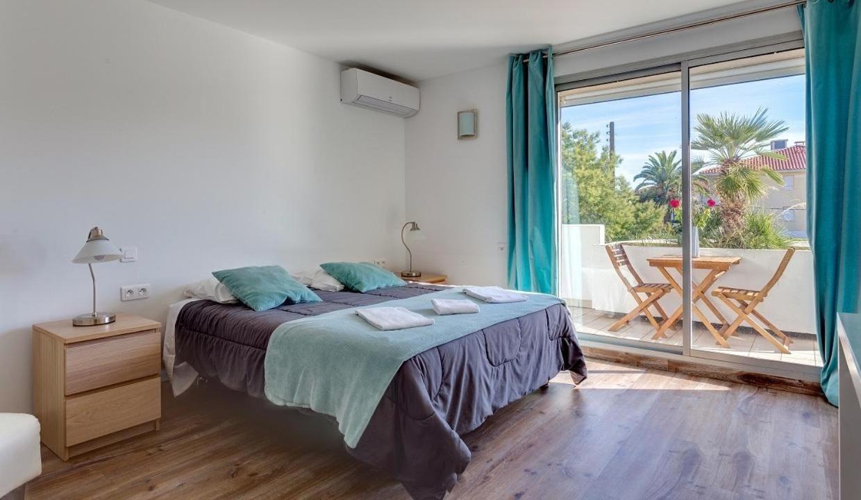 Hotel Sable Et Soleil - Port, Plage Et Jacuzzi Prive Frejus Exterior photo